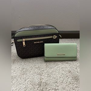 Michael Kors Crossbody Bag & Matching Wallet - Light Sage